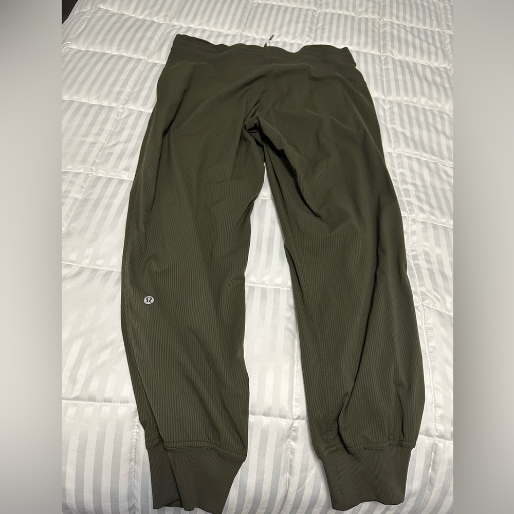 Lululemon joggers